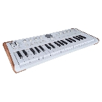 Сценическая клавиатура 230721 Arturia AstroLab 37 White Astrolab White 37 клавиш, полувзвешенная механика, 10 звуковых движков, вокодер, 10 кнопок пресетов, 4 макрорегулятора, MIDI-вход, USB-C и USB-A; аудио Bluetooth; WiFi, цвет белый