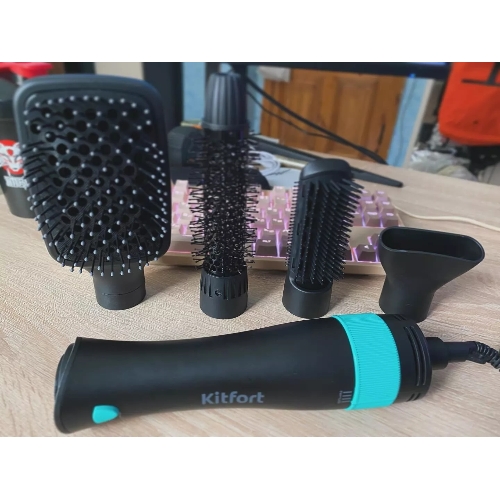 Фен-щётка Kitfort КТ-3236-1 фиолетовый/черный, 1000 Вт