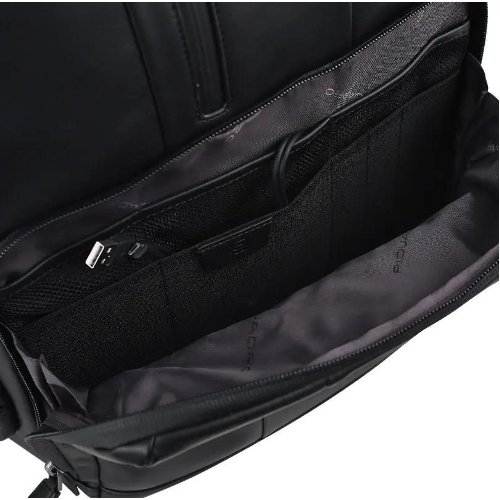 Рюкзак Piquadro Urban CA4550UB00BM/N черный натур.кожа