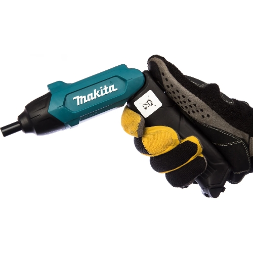 Отвертка аккумуляторная Makita DF001DW Отвертка ак, 3.6В,встр1.5А·ч Li-ion,220об\мин,4Нм,0.36кг,чем,н-р акс 81шт,подсв,USB шнур