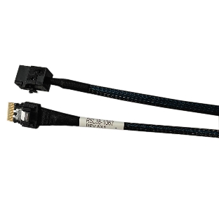 Кабель Amphenol RSL38-1067 Slimline SASx4 (SFF8654) -to- HD MiniSAS x4 (SFF8643) 100 см