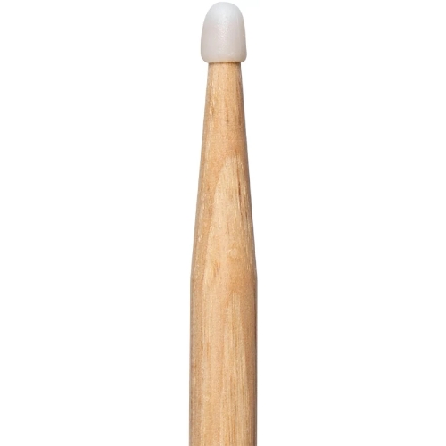 Барабанные палочки STAGG SHV5AN деревянные, American Hickory 5AN, материал орех, с нейлоновыми наконечниками, 2 шт., подобранная пара по весу, цвету и звучанию, размеры (в упаковке) 410х20х20 мм, вес (в упаковке) 0,1 кг