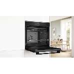 Встраиваемый духовой шкаф Bosch HRG232EB3 Serie 4 с добавлением пара Bosch, Auto Pilot 15, объем 71 л, 8 режимов нагрева, 3D Hotair, Soft move door,телескопические направляющие 1уровень,гидролиз+каталитическая очистка задней стенки,сенсорное управление,черный+профиль из нержавеющей стали