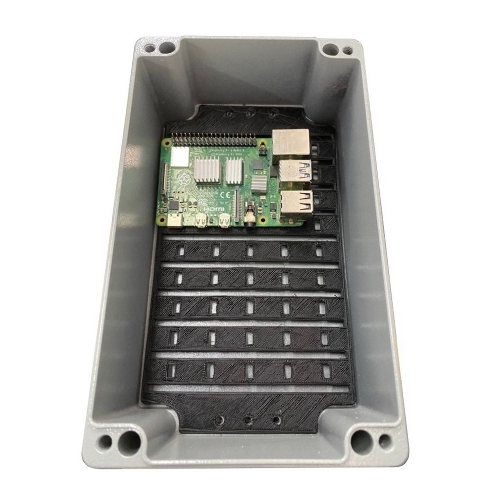 Корпус ACD XG387 Metal case IP65, 200x120x80мм, металлический, 3 отверстия (28 + 28 + 23мм) с резиновыми заглушками, серебристый, совместим с Raspberry Pi 3B, 3B+, 4, Orange Pi