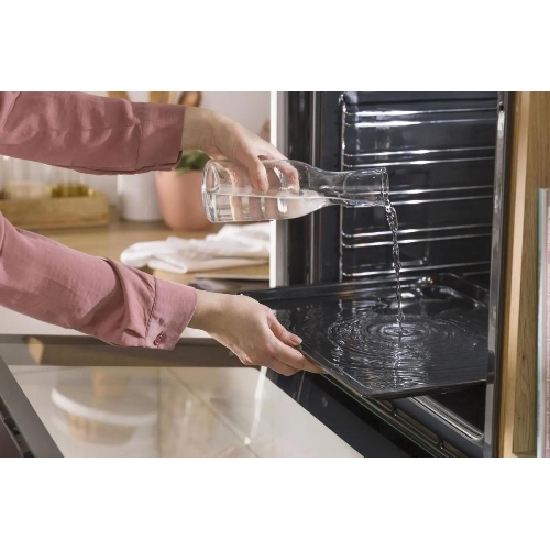 Встраиваемая электрическая духовка 60 см Gorenje Полезный объем: 77 л, Сенсорный программатор IconLED, Плавное открывание и закрывание дверцы, Решетка, Частично выдвижные телескопические направляющие на 1-м уровне, Дверца CompactDoor: 2 стекла + 1 термослой, Механический замок дверцы, Габаритные размеры (вхшхг): 59,5 59,5 56,4 см, Вес (брутто/нетто): 31/29 кг