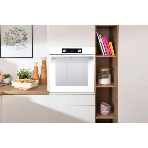 Встраиваемая электрическая духовка 60 см Gorenje Полезный объем: 77 л, Сенсорный программатор IconLED, Плавное открывание и закрывание дверцы, Решетка, Частично выдвижные телескопические направляющие на 1-м уровне, Дверца CompactDoor: 2 стекла + 1 термослой, Механический замок дверцы, Габаритные размеры (вхшхг): 59,5 59,5 56,4 см, Вес (брутто/нетто): 31/29 кг
