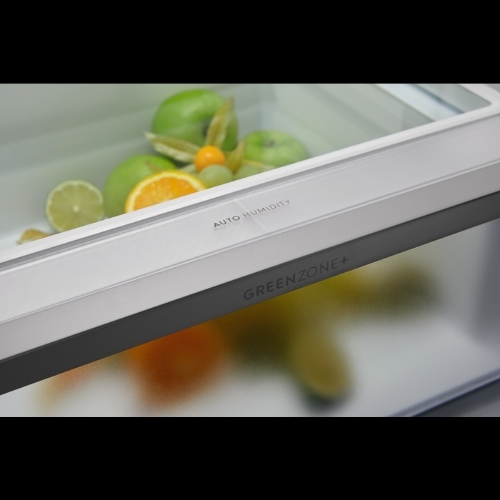 Встраиваемый холодильник Electrolux ENP7TD75S, комбинированный No Frost, Размеры ВxШxГ [мм]: 1884x696x549, сенсорное управление с символьным дисплеем, Динамическая система охлаждения в холодильной камере, система охлаждения в морозильной камере - No Frost, крепление дверцы на направляющих, A++ класс энергопотребления, Большой ящик на телескопических направляющих, MultiSpace, Flexi shelf, Инверторный компрессор
