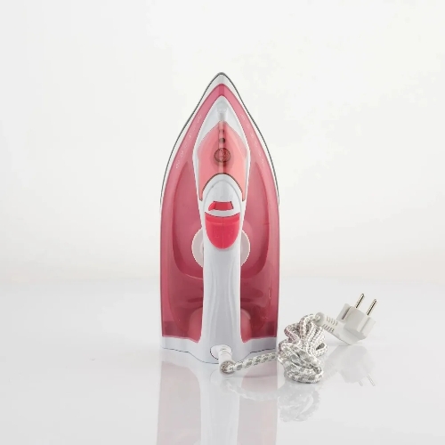 Утюг Scarlett SC-SI30K56 розовый, 2400; Световой индикатор работы: Да; Регулируемый пар до г/мин: 35; Паровой удар до г/мин: 140; Резервуар для воды, мл: 280; Функция разбрызгивания воды: Да; Терморегулятор: Да; Вертикальное отпаривание: Да; Регулировка степени отпаривания: Да; Покрытие подошвы: Керамическая подошва KeramoPro; Самоочистка: Да; Система защиты от накипи ANTI-CALC: Да; Функция автоотключения AUTO-SHUT OFF: Да; Размер утюга Ш*В*Г, мм: 289*120*140; Шарнирное крепление шнура: Да; Длина электрошнура, м: 1.8; Цвет шнура: В цвет корпуса;
