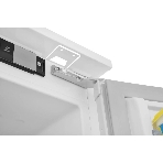 Встраиваемый холодильник Beko Diffusion BCNA306E2S двухкамерный