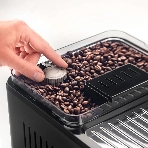 Кофемашина DeLonghi ECAM450.55.S серебристый/черный, исп. кофе - зерновой/молотый, 1.8 л, 1450 Вт, 19 бар