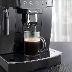 Кофемашина автоматическая DeLonghi ECAM220.22.Gb черный, исп. кофе - зерновой/молотый, 1.8 л, 1450 Вт, 15 Бар.