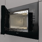 Встраиваемая микроволновая печь Gorenje BM251M2BG 20л. 800Вт черный