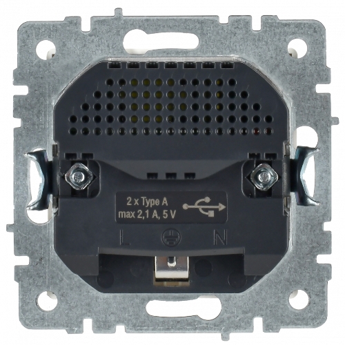 Розетка 1-местная IEK BRITE РЮш10-1-БрБ (BR-R14-16-U21-D21-K01) 16А, с USB A+A 2.1А, с заземлением с защитными шторками, белый