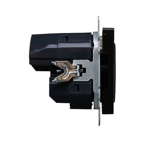 Розетка 1-местная IEK BRITE РЮш10-1-БрЧ (BR-R14-16-U21-D21-K02) 16А, с USB A+A 2.1А, с заземлением с защитными шторками, черный