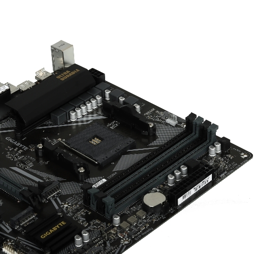Материнская плата Gigabyte B550M DS3H AC R2, AM4, AMD B550, 4xDDR4, 4xSATA, 2xM.2, 1xPCIe 4.0 x16, 1xPCIe 3.0 x4, 1xPCIe 3.0 x1, 1xDP, 1xHDMI, 1x1Gb LAN, Wi-Fi, Bluetooth 5.0, 4xUSB-A 5Gbps, 2xUSB-A 2.0, 3x3.5 мм, 7.1, mATX