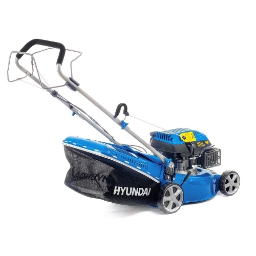 Бензиновая газонокосилка HYUNDAI L 4310S двигатель HYUNDAI ICV150,4-х такт, 3,5 л.с./149 см3, 43 см, 225-75 мм, 32 кг