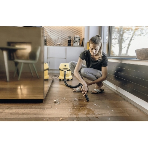 Строительный пылесос Karcher WD 2 Plus V-12/4/18 желтый, 1000 Вт, уборка сухая/сбор воды, пылесборник мешок/контейнер, 12 л