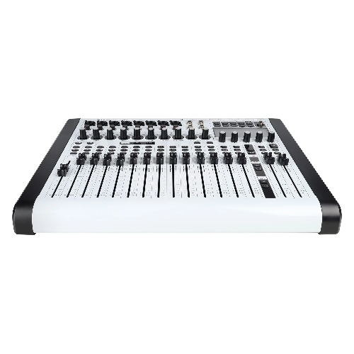 Микшер Intrend ITMIX-D8-4 цифровой, 12 входов (8 аналоговых, 1 стерео, 2 USB), 2 группы, Bluetooth, USB MP3 плеер