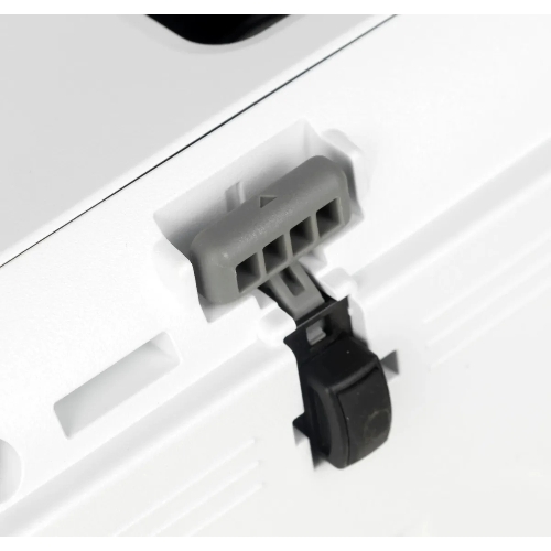Проектор Epson EB-E01 белый (LCD, 1024 x768, 3300Lm, 15000:1, 2.4 kg) (V11H971040)